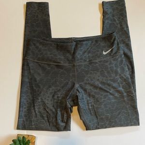 Nike Women’s Leggings Size M